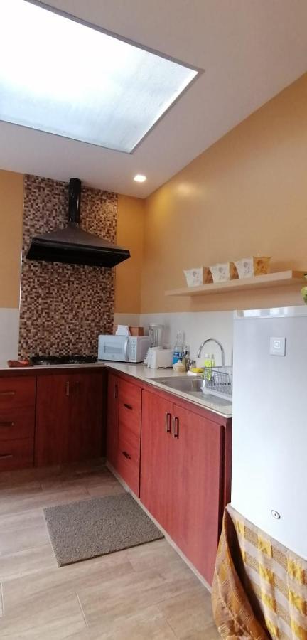Casatodosantos Bed & Breakfast Cuenca Exterior photo