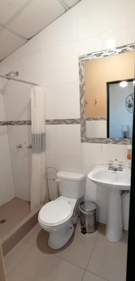 Casatodosantos Bed & Breakfast Cuenca Exterior photo