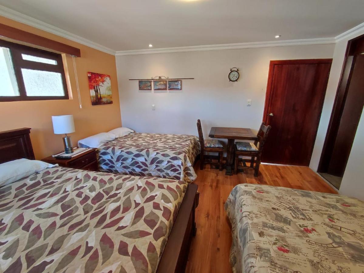 Casatodosantos Bed & Breakfast Cuenca Exterior photo