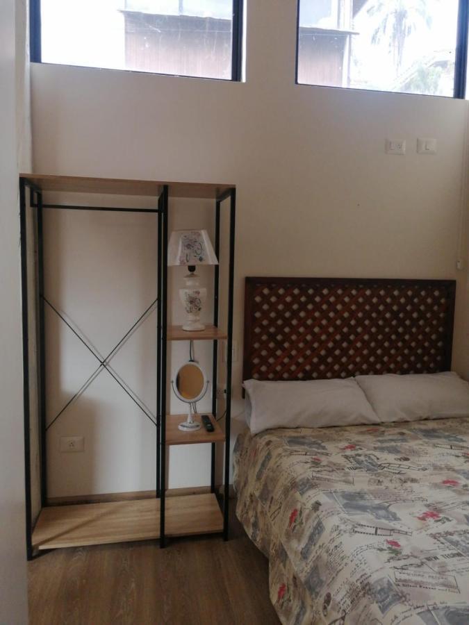 Casatodosantos Bed & Breakfast Cuenca Exterior photo