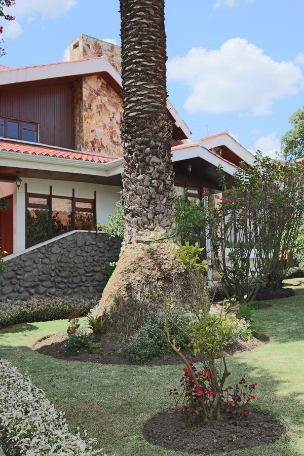 Casatodosantos Bed & Breakfast Cuenca Exterior photo